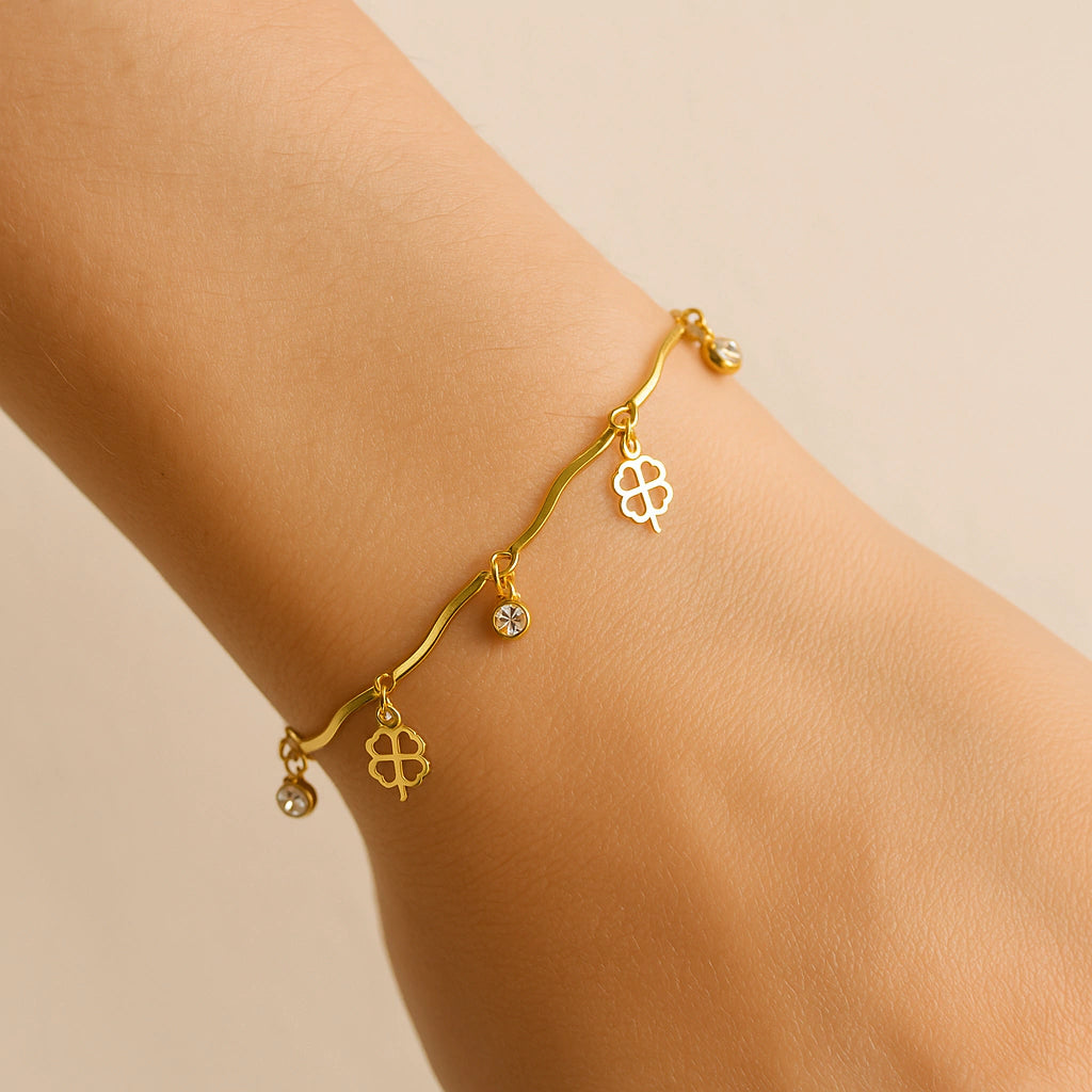 Trevo da sorte Dourado