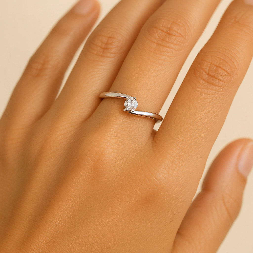 Anel prata com pedraria